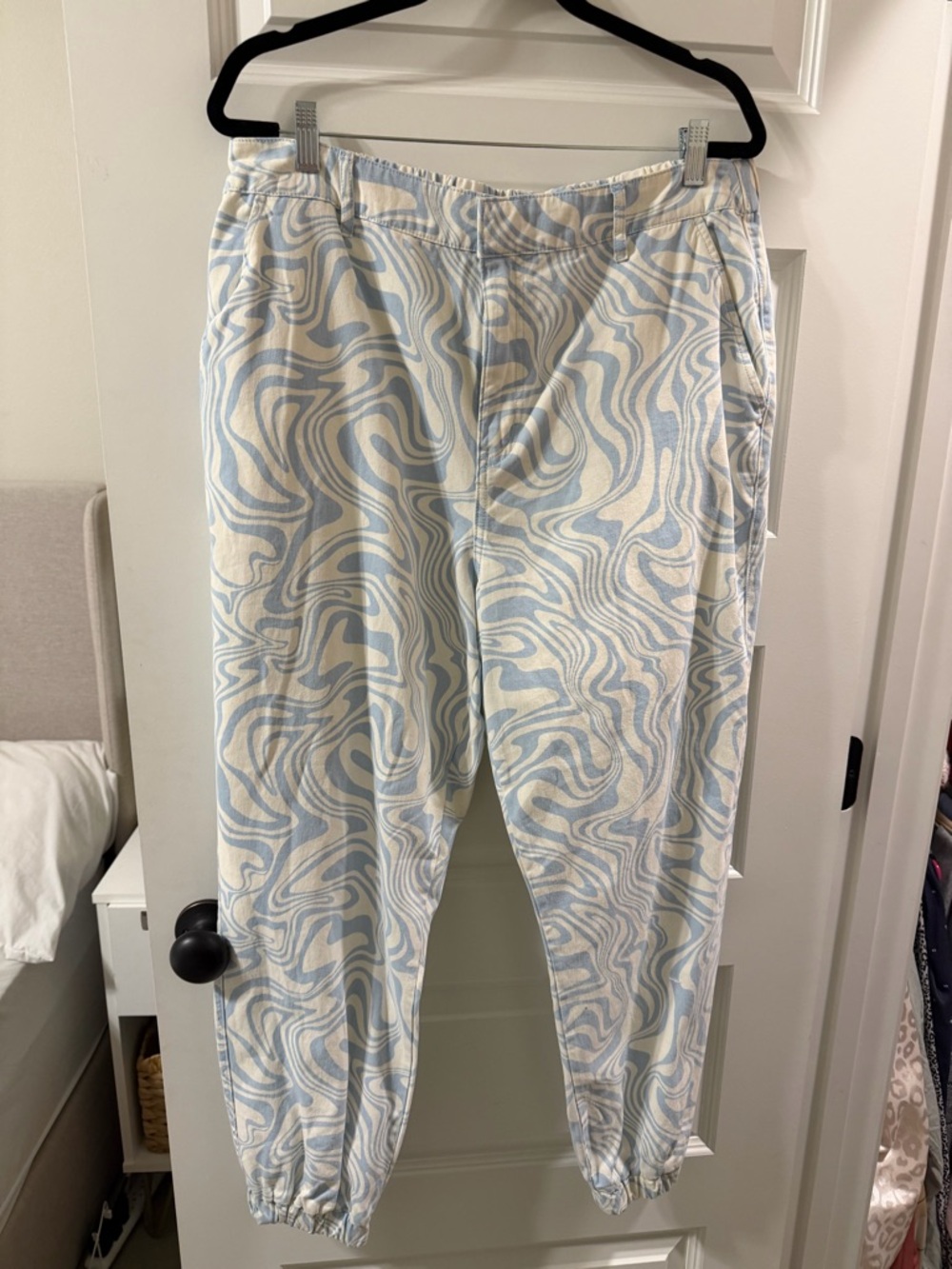 Casual Swirl-Print Jogger Pants - Light Blue/Cream